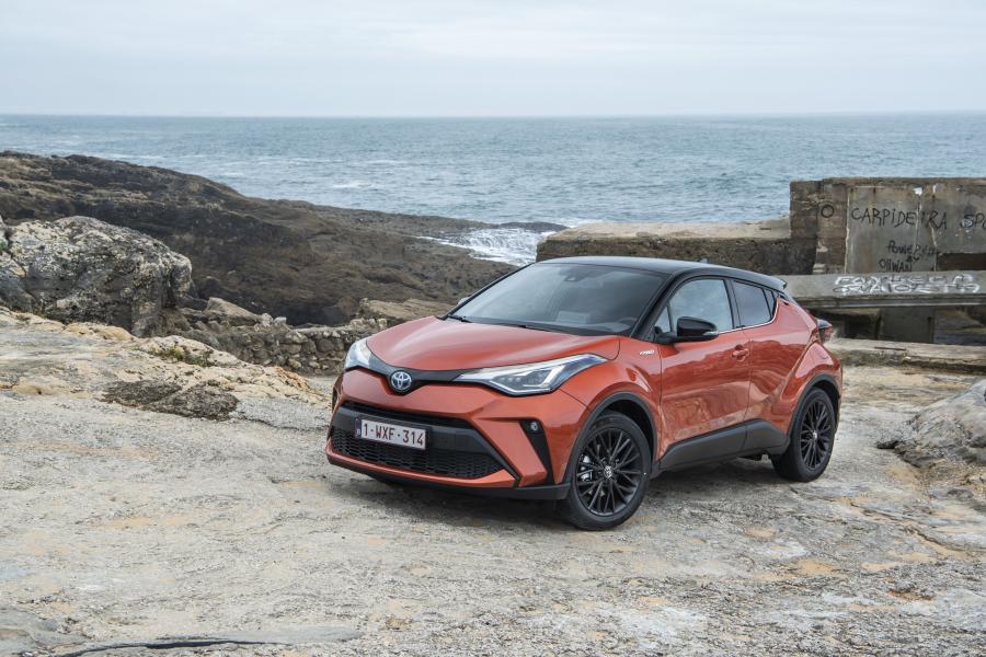  Toyota C-HR Hybrid 2019 года  (WW) (фото 57 из 174)
